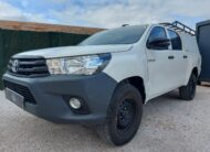 TOYOTA HILUX 2.4D DOBLE CABINA GX