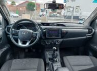 TOYOTA HILUX 2.4D DOBLE CABINA GX