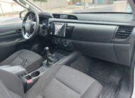 TOYOTA HILUX 2.4D DOBLE CABINA GX