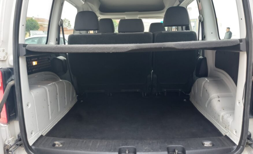 VOLKSWAGEN CADDY KOMBI 2.0TDI SCR