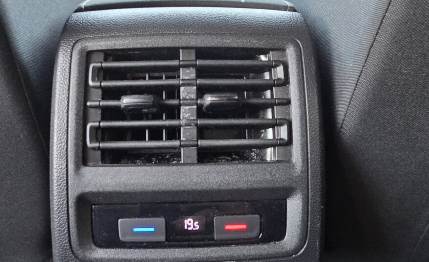 VOLKSWAGEN GOLF VIII 2.0TDI LIFE